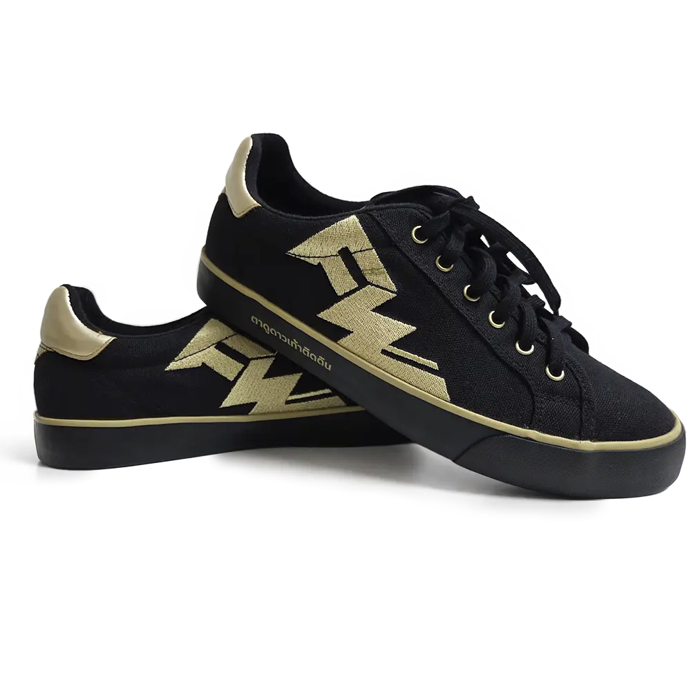 FWC SHOES ตาดูดาวเท้าติดดิน Size 42